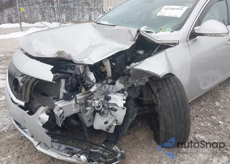 2017 Buick Regal Turbo Sport Touring z USA, uszkodzony, nr VIN 2G4GL5EX8H9127584